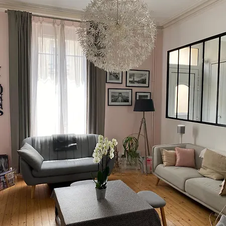 D’hôtes Alojamento de Acomodação e Pequeno-almoço *